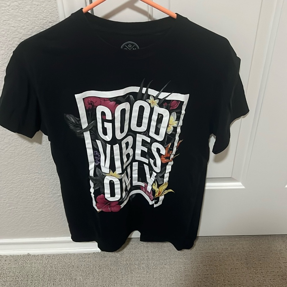 Good Vibes Only T-Shirt